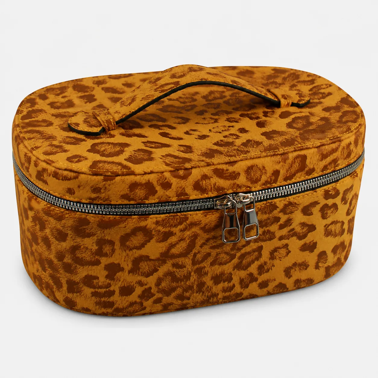 Leopar Desenli Makyaj Çantası, ön-sağ görünüm